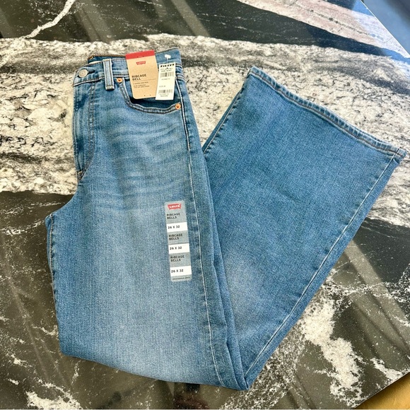 LEVI’S Ribcage Bells Dark 26 x 32 NWT - Picture 6 of 6
